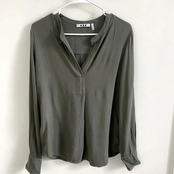 Three dots Henley olive green blouse M - Picture 1 of 6
